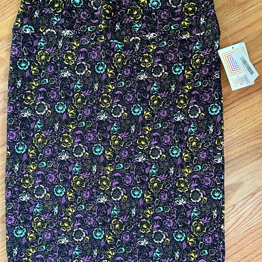 NWT Lularoe Cassie skirt